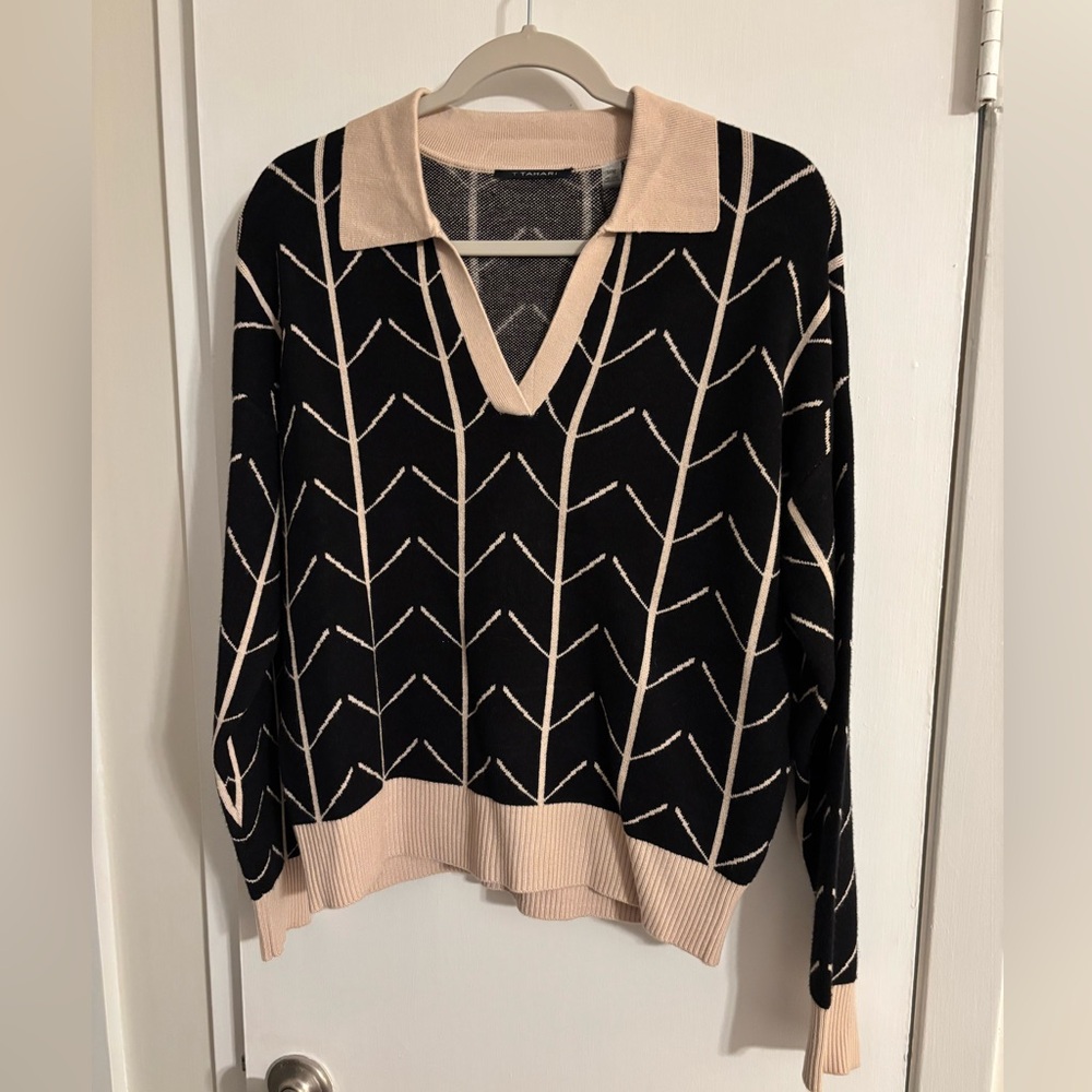 T Tahari Black and Cream V-Neck Sweater